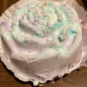 Large custom bath bombs with real flower petals!